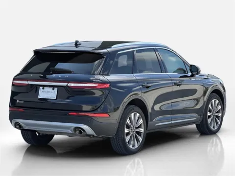 More photos of 2020 Lincoln Corsair Reserve at Noblesville Imports, IN