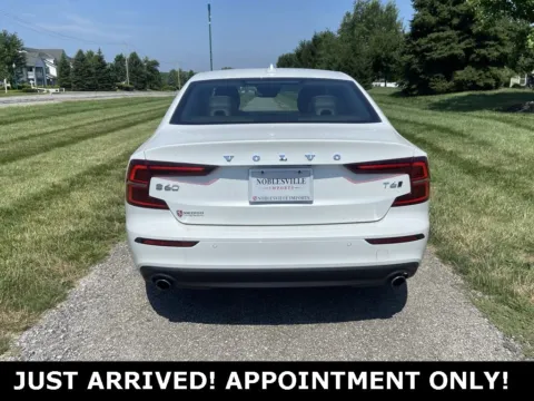 More photos of 2020 Volvo S60 Momentum at Noblesville Imports, IN