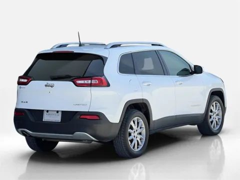 More photos of 2018 Jeep Cherokee Limited at Noblesville Imports, IN