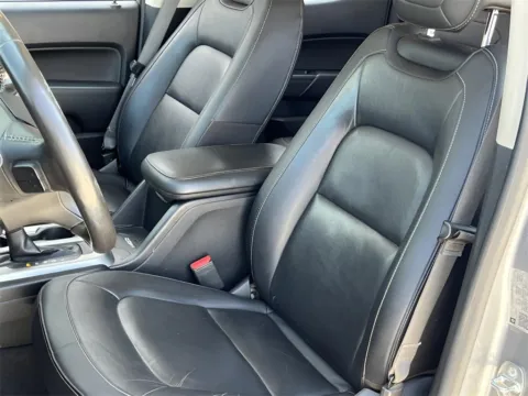 More photos of 2020 Chevrolet Colorado 4WD ZR2 at Noblesville Imports, IN