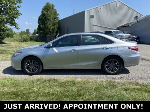 Photos of 2016 Toyota Camry SE for sale in Noblesville, IN at Noblesville Imports