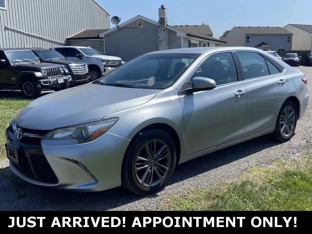 Silver 2016 Toyota Camry SE for sale in Noblesville, IN