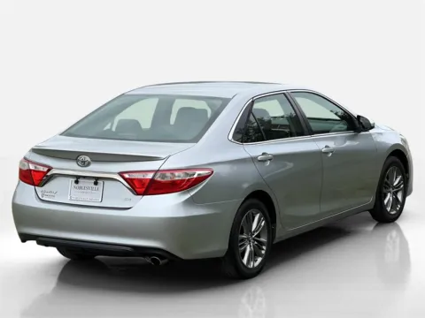 More photos of 2016 Toyota Camry SE at Noblesville Imports, IN