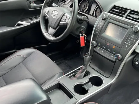 Another view of 2016 Toyota Camry SE for sale in Noblesville, IN at Noblesville Imports