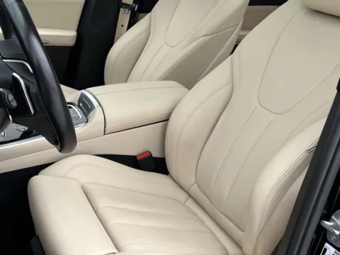 More photos of 2019 BMW X5 xDrive40i at Noblesville Imports, IN