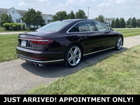 More photos of 2021 Audi S8 4.0T at Noblesville Imports, IN
