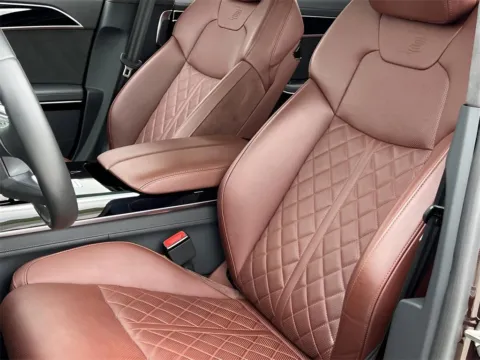 More photos of 2021 Audi S8 4.0T at Noblesville Imports, IN