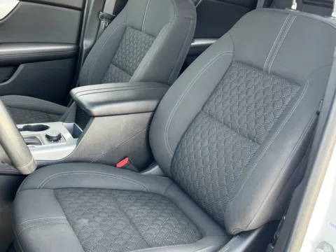 More photos of 2021 Chevrolet Blazer LT at Noblesville Imports, IN