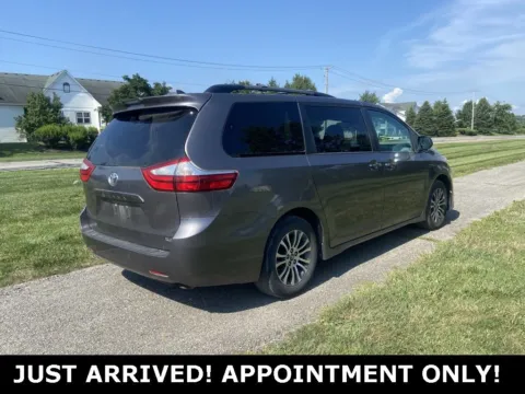 More photos of 2019 Toyota Sienna XLE Premium at Noblesville Imports, IN
