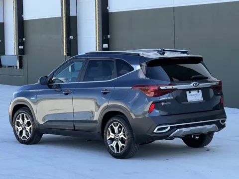 More photos of 2021 Kia Seltos EX at Noblesville Imports, IN