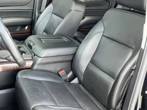 More photos of 2017 GMC Yukon XL SLT at Noblesville Imports, IN