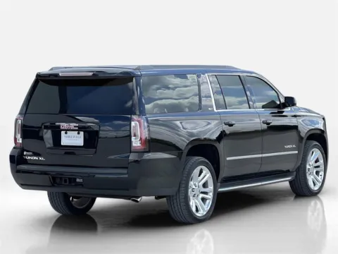 More photos of 2017 GMC Yukon XL SLT at Noblesville Imports, IN