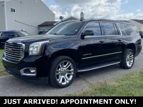 Black 2017 GMC Yukon XL SLT for sale in Noblesville, IN