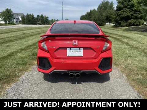 More photos of 2018 Honda Civic Si Sedan Si at Noblesville Imports, IN