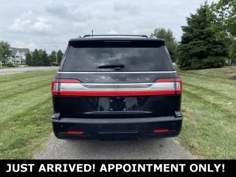 More photos of 2020 Lincoln Navigator L Reserve at Noblesville Imports, IN