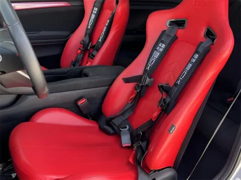 More photos of 2018 Honda Civic Si Coupe Si at Noblesville Imports, IN