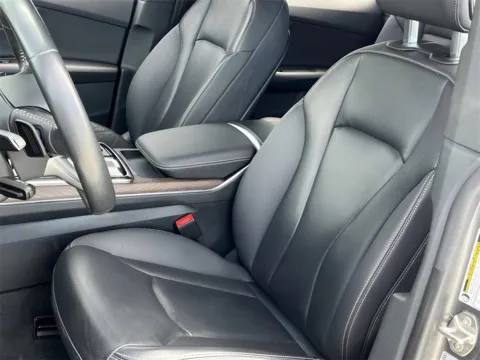 More photos of 2019 Audi Q8 Premium Plus at Noblesville Imports, IN