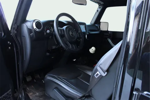 More photos of 2017 Jeep Wrangler Unlimited Sahara at Noblesville Imports, IN