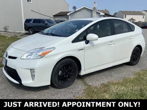 White 2015 Toyota Prius Two for sale in Noblesville, IN