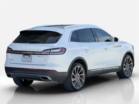 More photos of 2020 Lincoln Nautilus Reserve at Noblesville Imports, IN