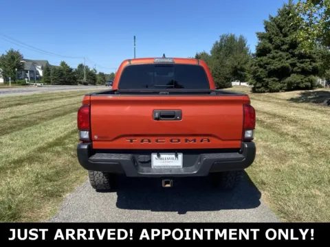 More photos of 2018 Toyota Tacoma TRD Off Road at Noblesville Imports, IN