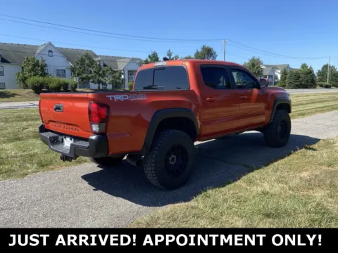 More photos of 2018 Toyota Tacoma TRD Off Road at Noblesville Imports, IN