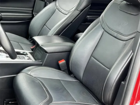 More photos of 2020 Ford Explorer ST at Noblesville Imports, IN