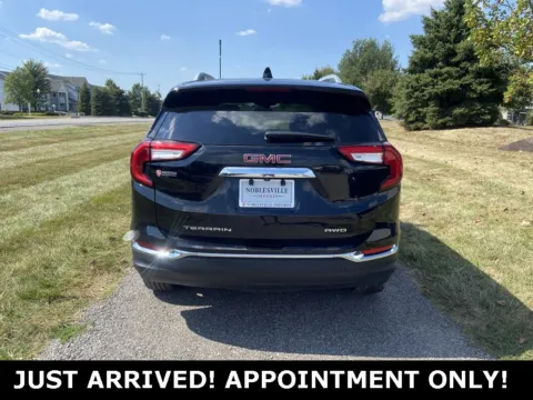 More photos of 2024 GMC Terrain SLT at Noblesville Imports, IN