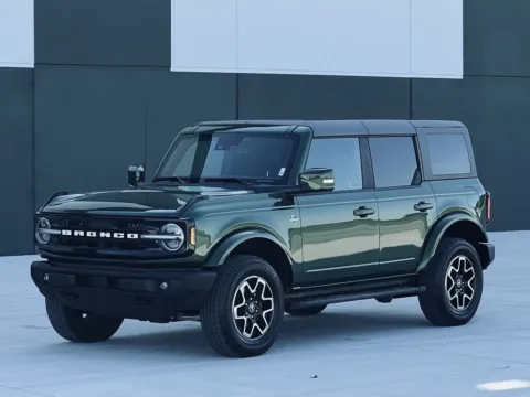 Green 2022 Ford Bronco Outer Banks for sale in Noblesville, IN