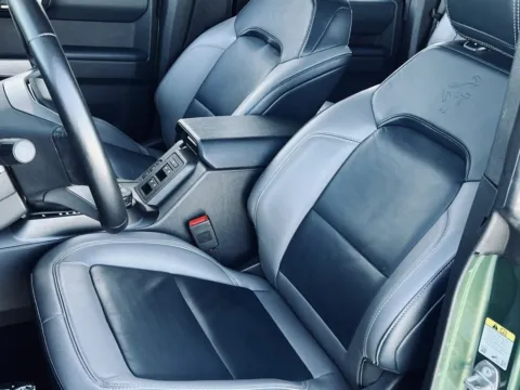 More photos of 2022 Ford Bronco Outer Banks at Noblesville Imports, IN