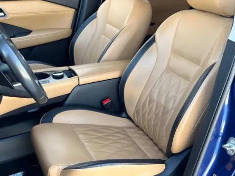 More photos of 2022 Nissan Rogue Platinum at Noblesville Imports, IN