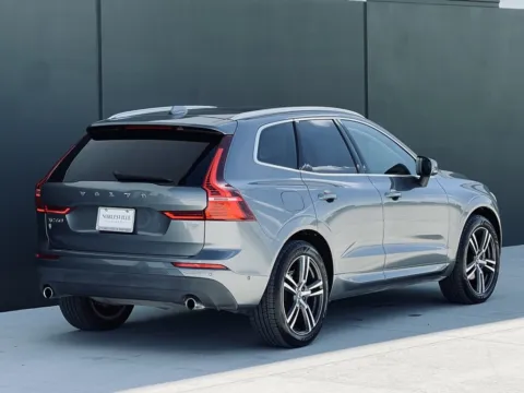 More photos of 2019 Volvo XC60 Momentum at Noblesville Imports, IN