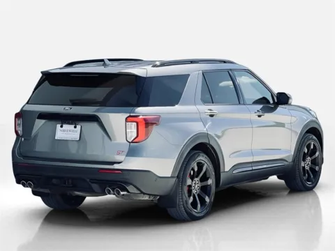 More photos of 2020 Ford Explorer ST at Noblesville Imports, IN