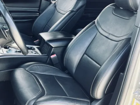 More photos of 2020 Ford Explorer ST at Noblesville Imports, IN