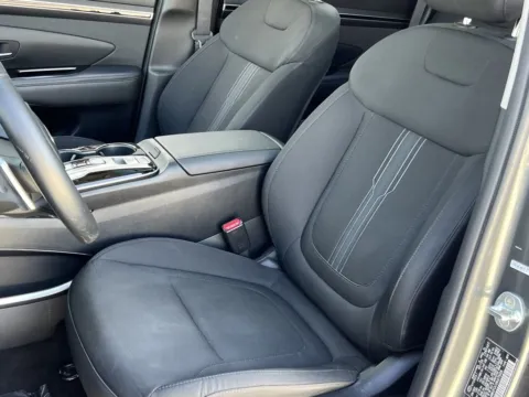 More photos of 2022 Hyundai Tucson Hybrid SEL Convenience at Noblesville Imports, IN