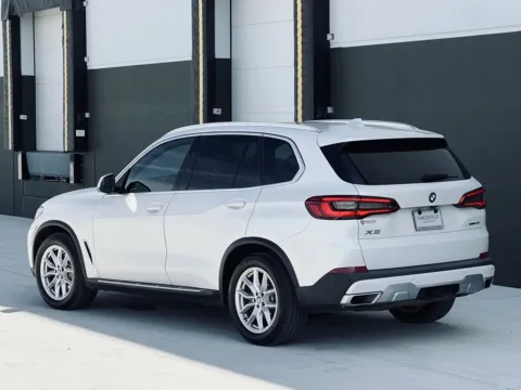 More photos of 2019 BMW X5 xDrive40i at Noblesville Imports, IN