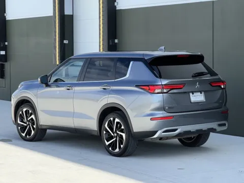 Photos of 2024 Mitsubishi Outlander SE Black Edition for sale in Noblesville, IN at Noblesville Imports