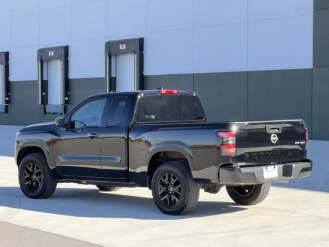 Photos of 2022 Nissan Frontier SV for sale in Noblesville, IN at Noblesville Imports