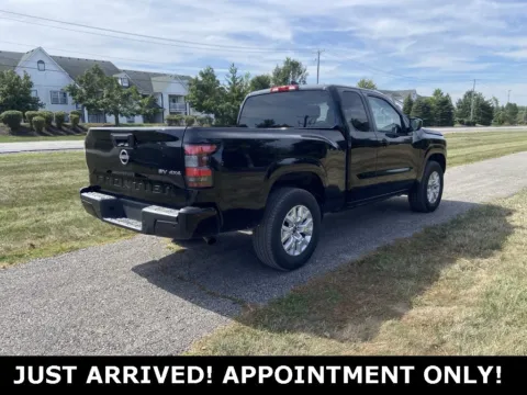 More photos of 2022 Nissan Frontier SV at Noblesville Imports, IN