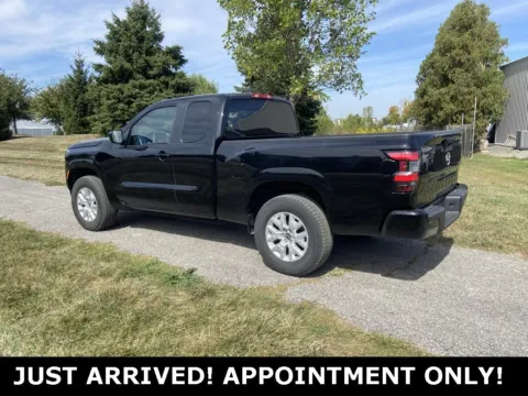 Another view of 2022 Nissan Frontier SV for sale in Noblesville, IN at Noblesville Imports