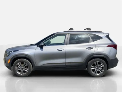 More photos of 2021 Kia Seltos S at Noblesville Imports, IN
