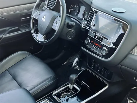 Another view of 2019 Mitsubishi Outlander ES for sale in Noblesville, IN at Noblesville Imports