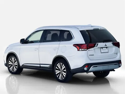 Photos of 2019 Mitsubishi Outlander ES for sale in Noblesville, IN at Noblesville Imports