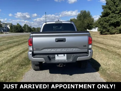 More photos of 2020 Toyota Tacoma TRD Off Road at Noblesville Imports, IN