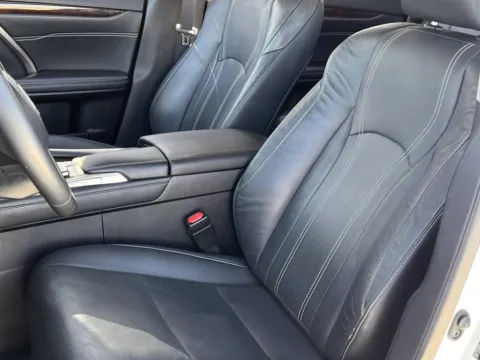More photos of 2018 Lexus RX 450h at Noblesville Imports, IN