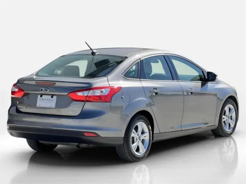 More photos of 2013 Ford Focus SE at Noblesville Imports, IN