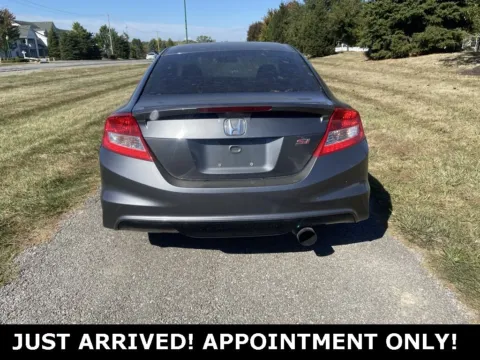 More photos of 2012 Honda Civic Cpe Si at Noblesville Imports, IN