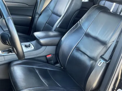 More photos of 2018 Jeep Grand Cherokee High Altitude at Noblesville Imports, IN