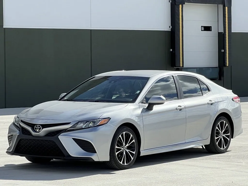 2018 Toyota Camry SE