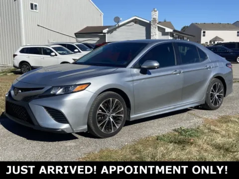 Silver 2018 Toyota Camry L for sale in Noblesville, IN